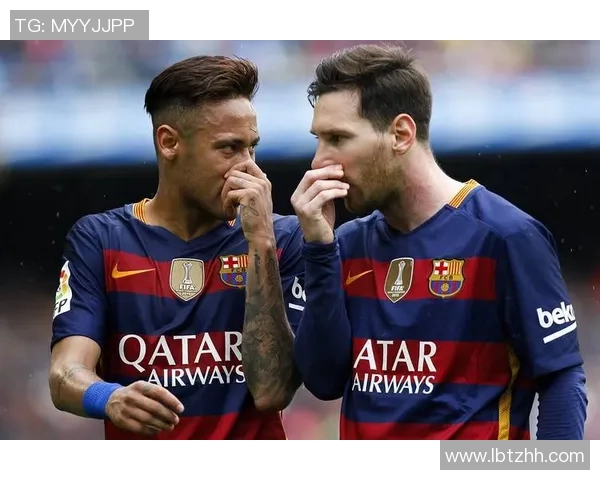 足球场上的颜值巅峰：全球最帅球星十一人阵容分析